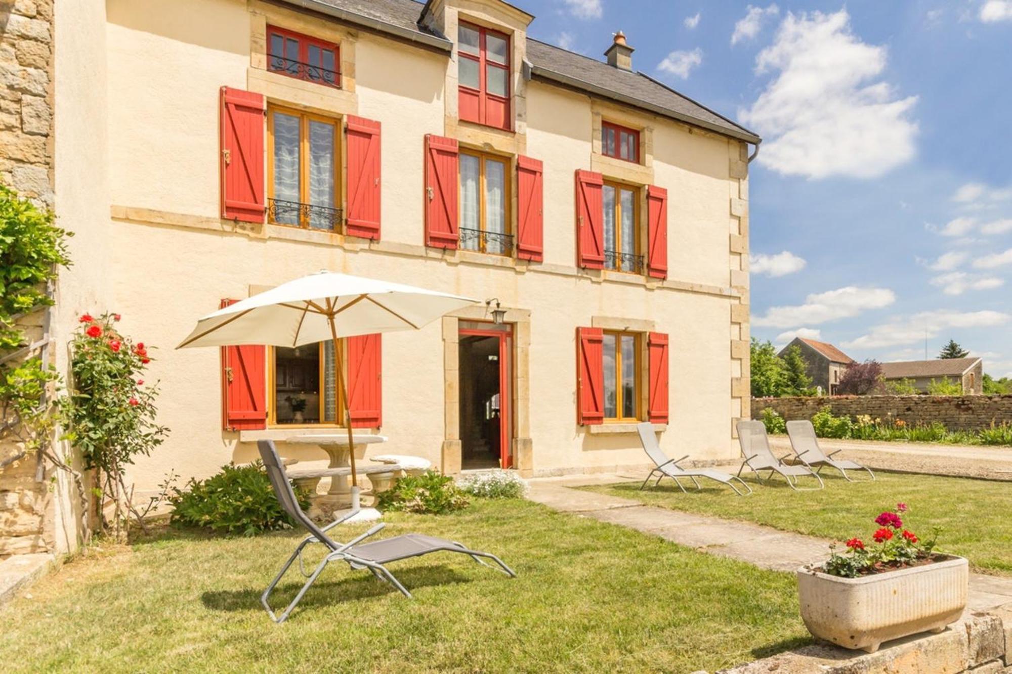 Maison Chaleureuse A Eringes Avec Jardin Et Parking Inclus Exterior photo